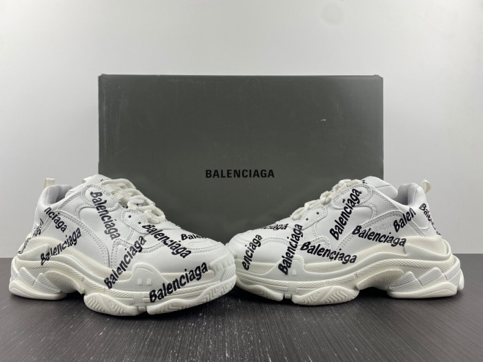 Ba*len*cia*ga triple s sneaker 536737 w2fab 9010