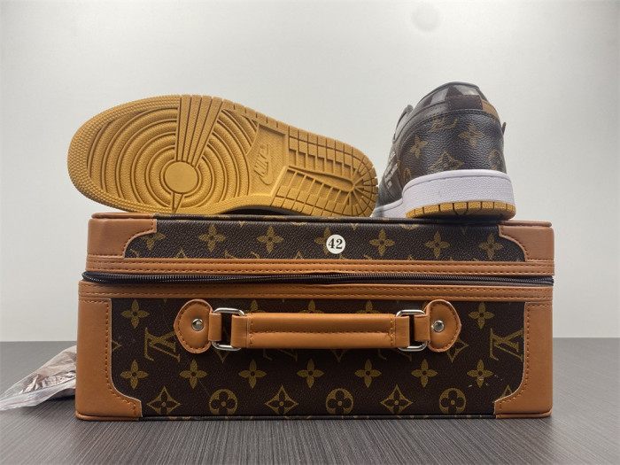 air jordan 1 ow top (with case)