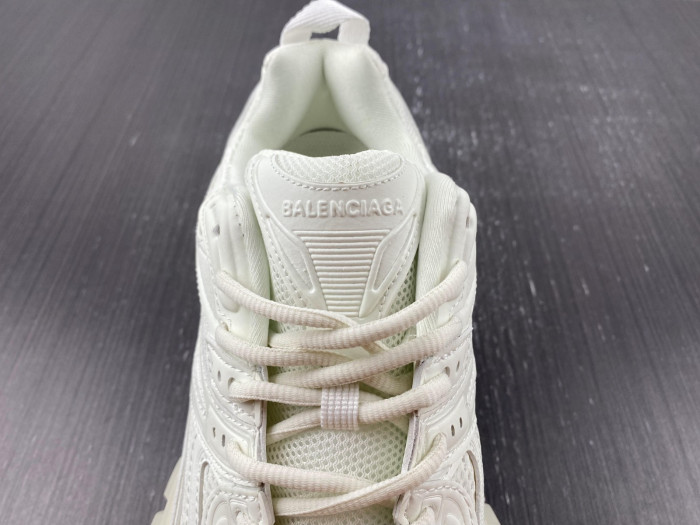 blcg track grey 542436 w3nu2 4656