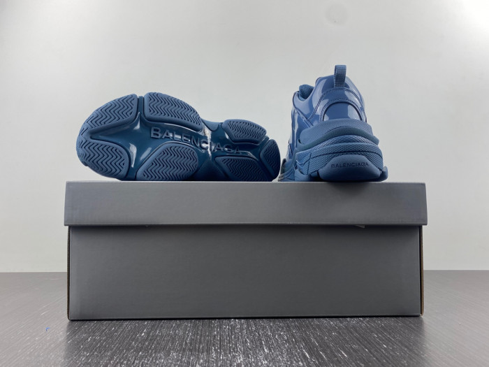 Ba*len*cia*ga triple s sneaker 734954 w2paa 4000