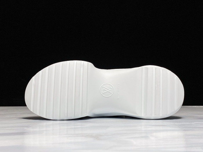louiv archlight sneaker