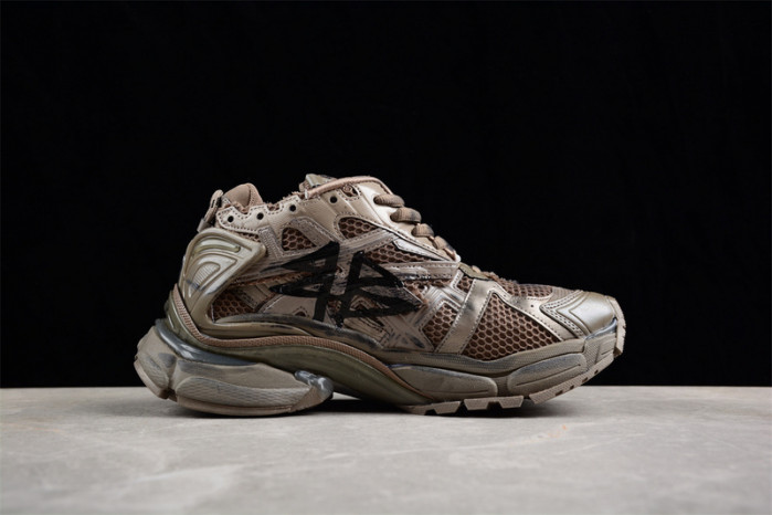 blcg runner 677402 w3rbq 2010