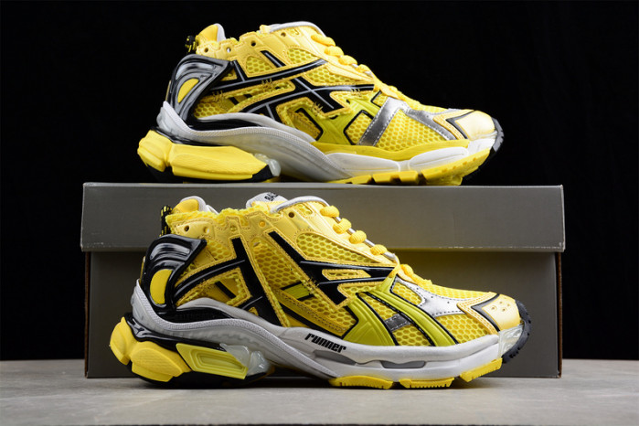 blcg runner 677402 w2rd3 0510