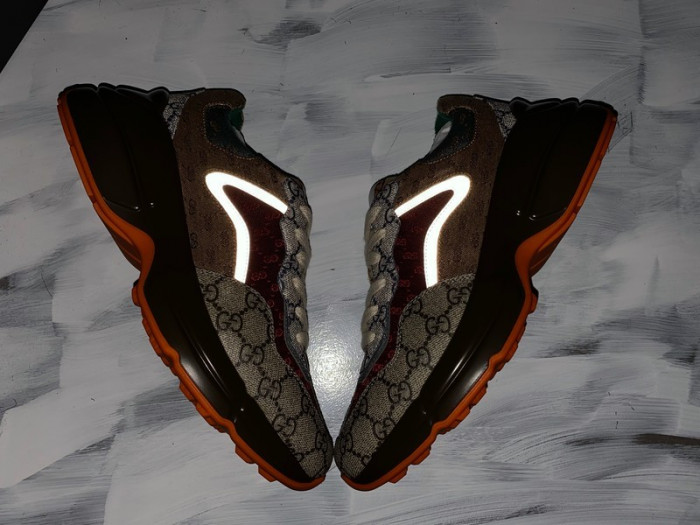 G*u*i rhyton vintage trainer sneaker 620185 99wg0 6060