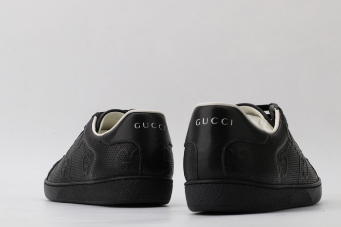 G*u*i ace embroidered low-top sneaker 431942a38g09065