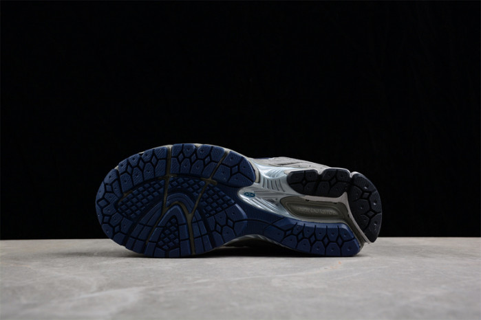 new balance 2002r m2002rxc