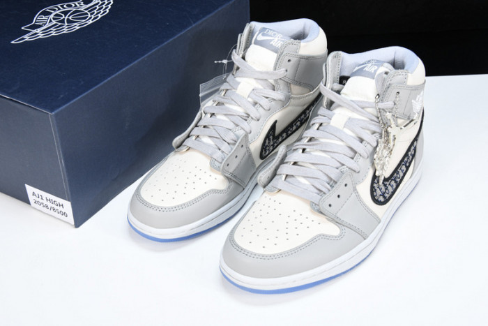 d10r x air jordan 1 high og (d10r shoe box ) cn8607-002