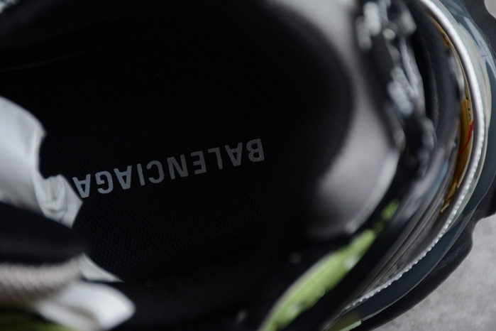 blcg runner 677402 w1rc6 0203