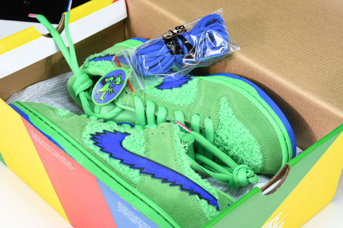 grateful dead x nike sb dunk low “green bear” cj5378-300