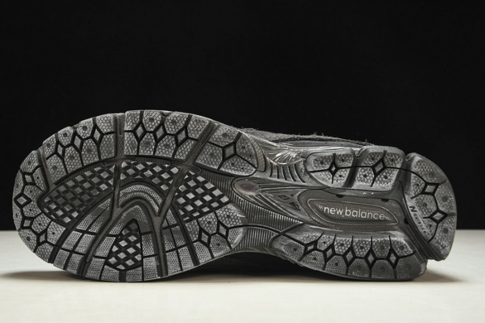 new balance 2002r protection pack phantom m2002rdb