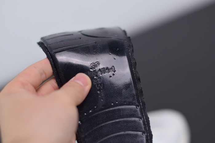 blcg track trainer white and black 542436 w3ac1 9010