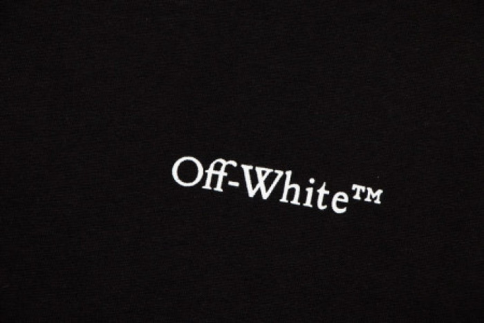 off-white t-shirt w45