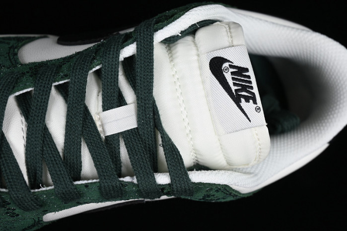 nike dunk low wmns “green snake” fq8893-397