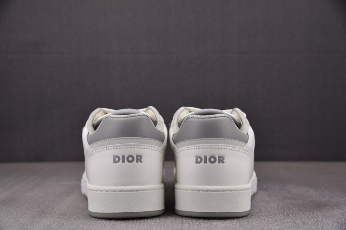 d10r b27 sneaker