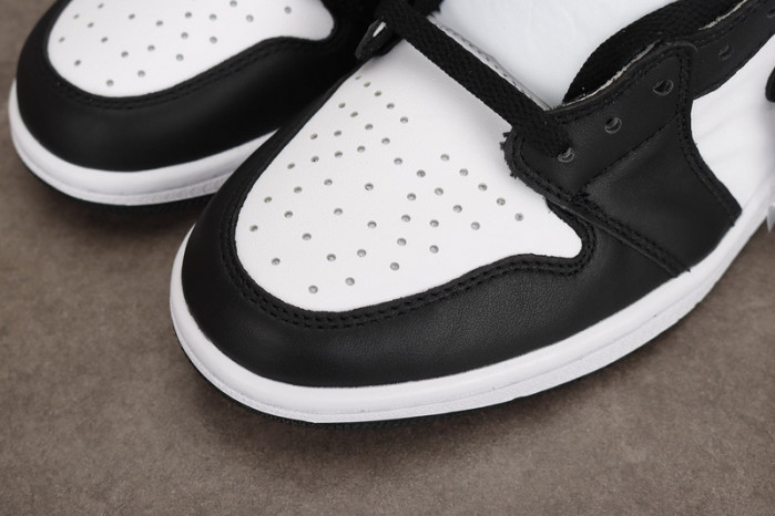 air jordan 1 retro black white (2014) 555088-010