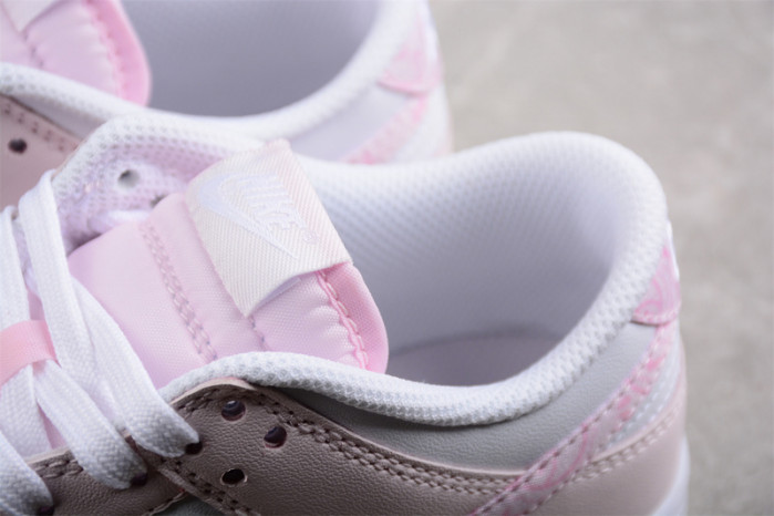 nike dunk low wmns pink paisley fd1449-100