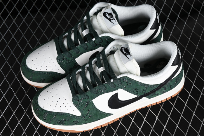 nike dunk low wmns “green snake” fq8893-397