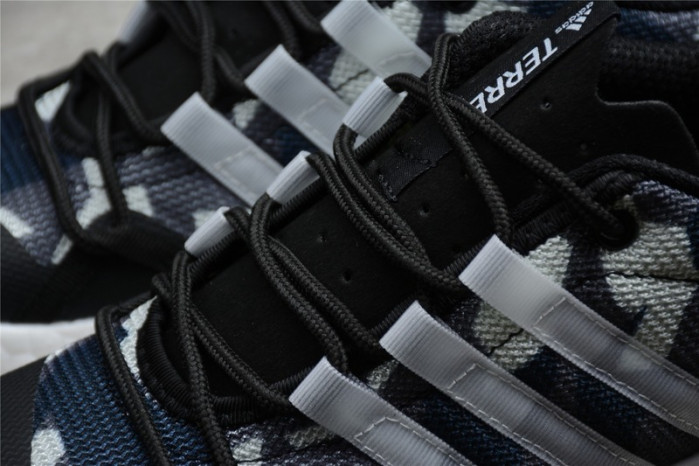 terrex cc boat graphic