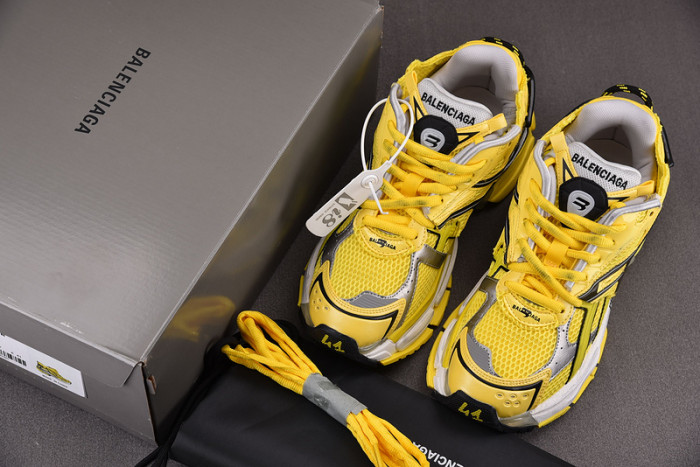 blcg runner 677403 w2rd3 0510