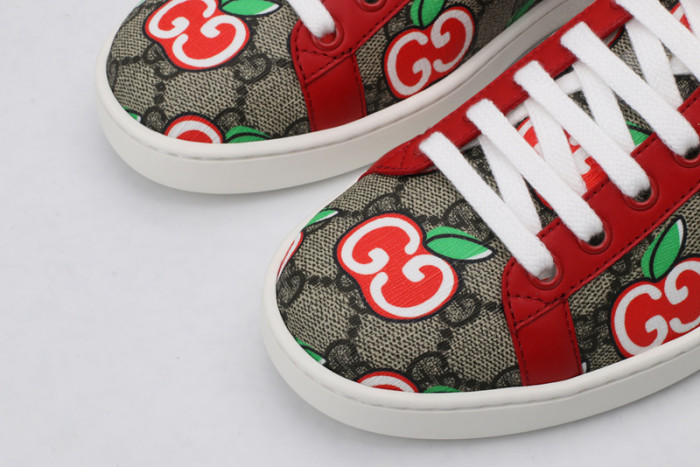 G*u*i ace embroidered low-top sneaker