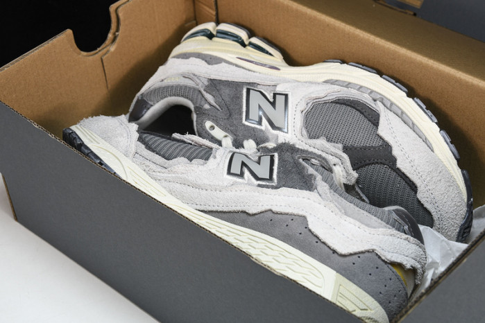 new balance 2002r protection pack rain cloud m2002rda