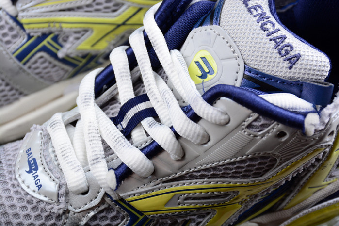 blcg runner 677402 w3rb5 9174