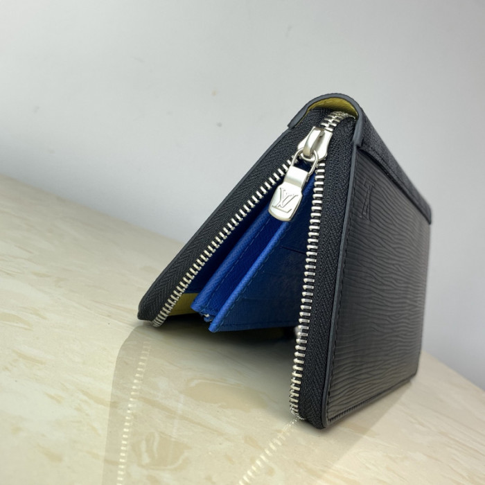 louiv wallet 21*11.5*2cm
