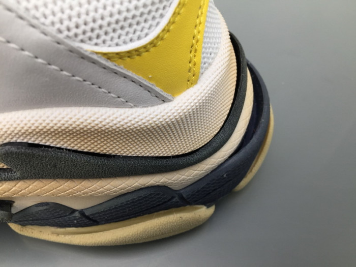 blcg sneaker triple.s.gomma 483523-w06e3-7073