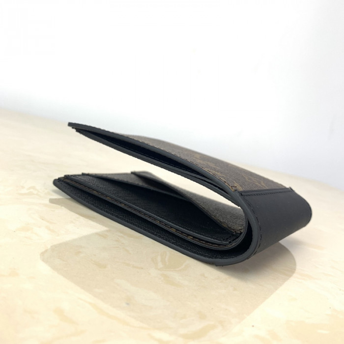 louiv wallet 11.5*9*1.5cm