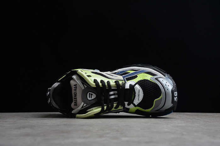 blcg runner 677402 w1rc6 0203