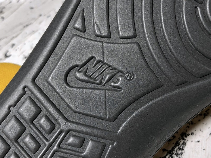 nike dunk low ow pine green ct0856-100