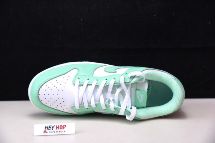 nike dunk low green glow (w) dd1503-105