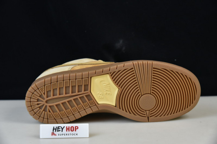 nike sb dunk low wheat (2017) 883232-700