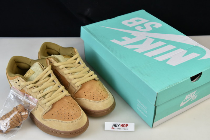 nike sb dunk low wheat (2017) 883232-700