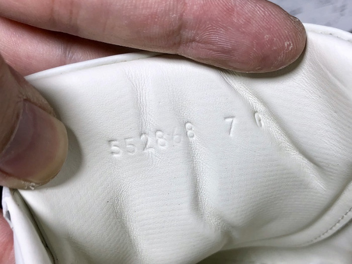 G*u*i ace embroidered low-top sneaker